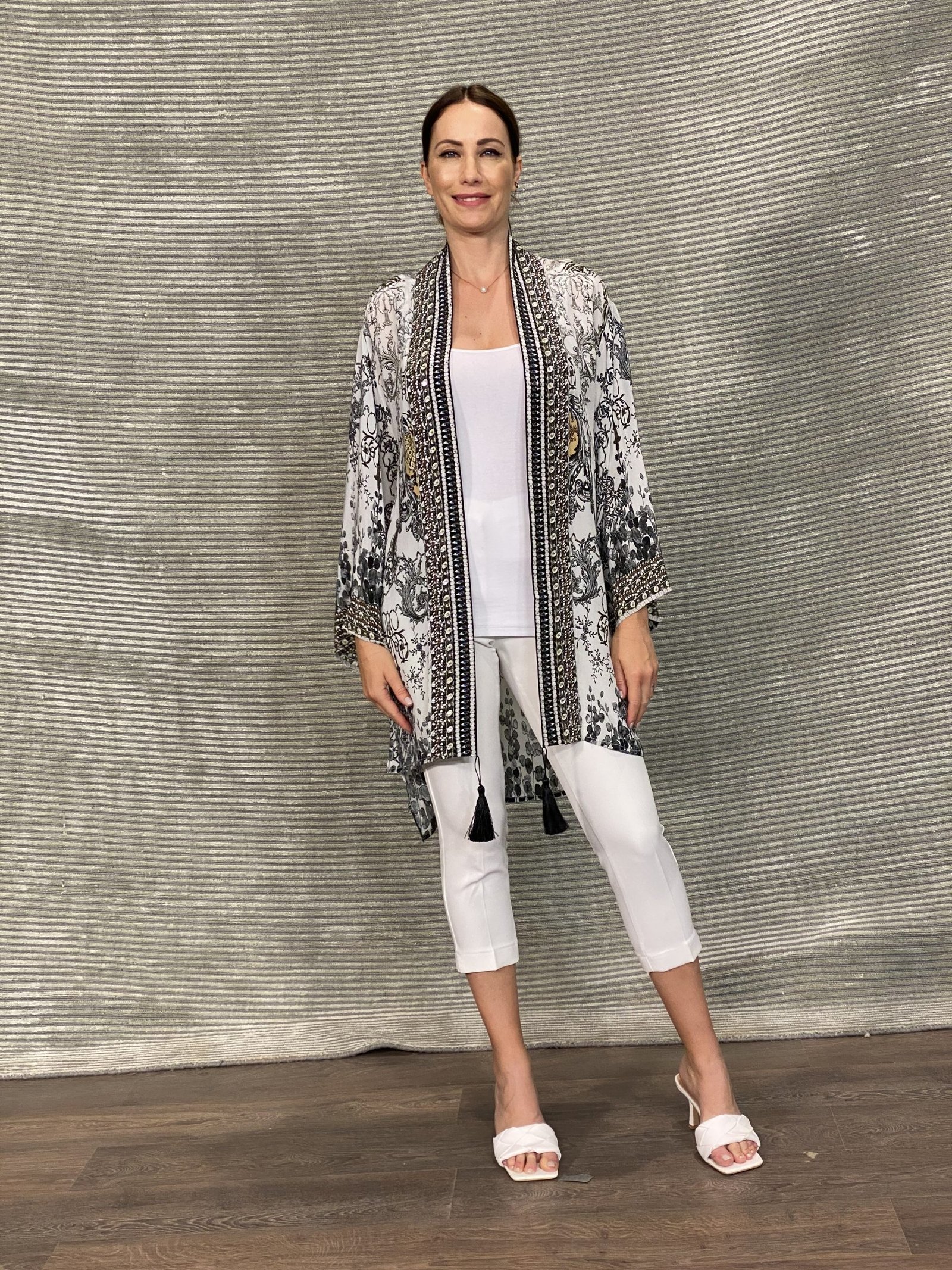 image_67201793 Pure Silk Kimono Short SM – 555 - Image 1